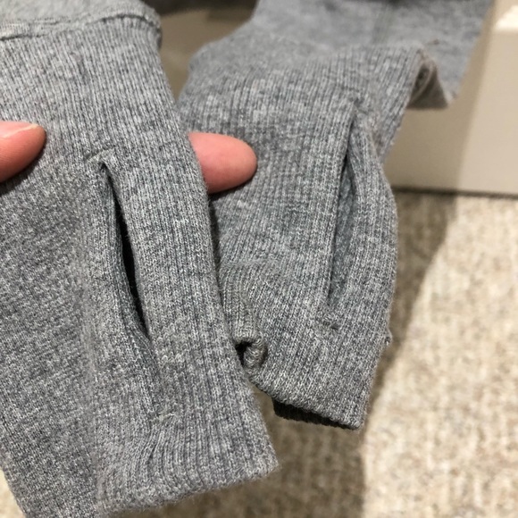 Lululemon Athletica grey zip-up hoodie, approx size 6 - Picture 3 of 5